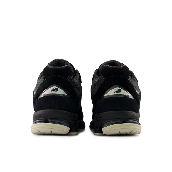 New Balance 2002R